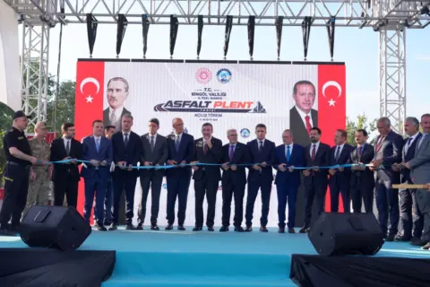 Bingöl’de saatte 260 ton kapasiteli asfalt tesisi açıldı