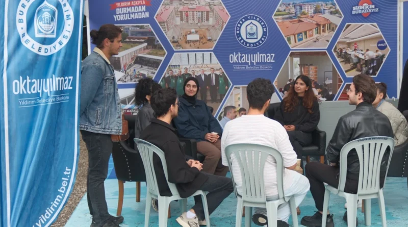 Bursa Yıldırım'da üniversite öğrencilerine sıcak karşılama