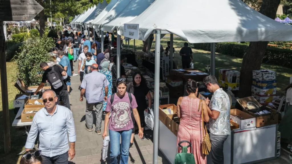Kültürpark’ta edebiyat şöleni başladı