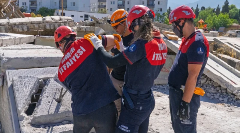 İzmir İtfaiyesi ağır arama kurtarmada güçleniyor