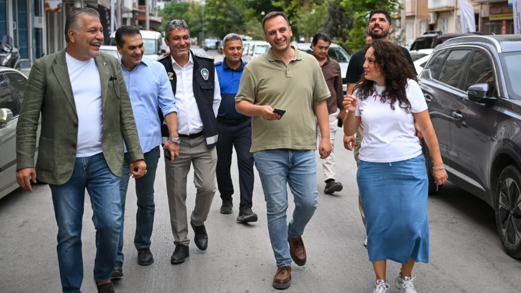 Bornova’da hizmet sokakta şekilleniyor