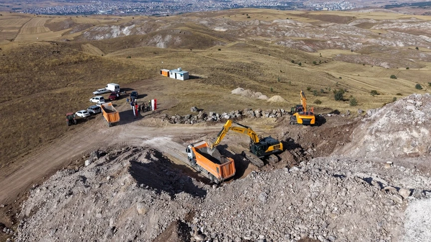 Sivas Belediyesi Çerçideresi Bazalt Taş Ocağı’nı üretime aldı