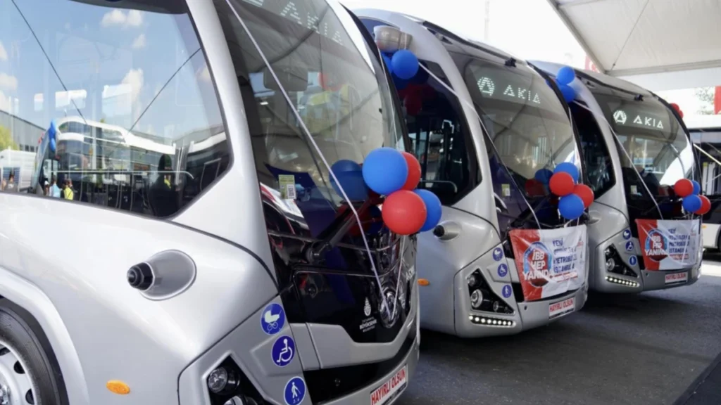İstanbul Büyükşehir'den 25 milyar liralık toplu taşıma yatırımı... 650 yeni araç hizmette