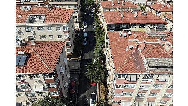 Maltepe Belediyesi Küçükyalı'da Asfalt Çalışmalarına Devam Ediyor