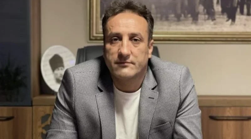 Buca’da Eşref Çakır Partiden Ayrıldı, Göreve Devam Ediyor