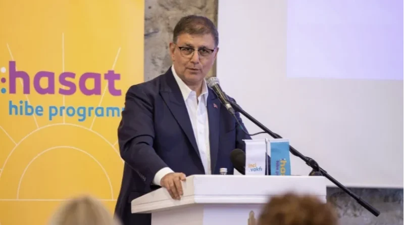Tugay’dan Özfatura Mesajı: İzmir’e Hizmetleriyle Anacağız