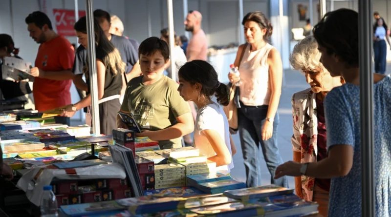 Bornova’da 7. Kitap Günleri: 790 Bin Kitap, 440 Yazar