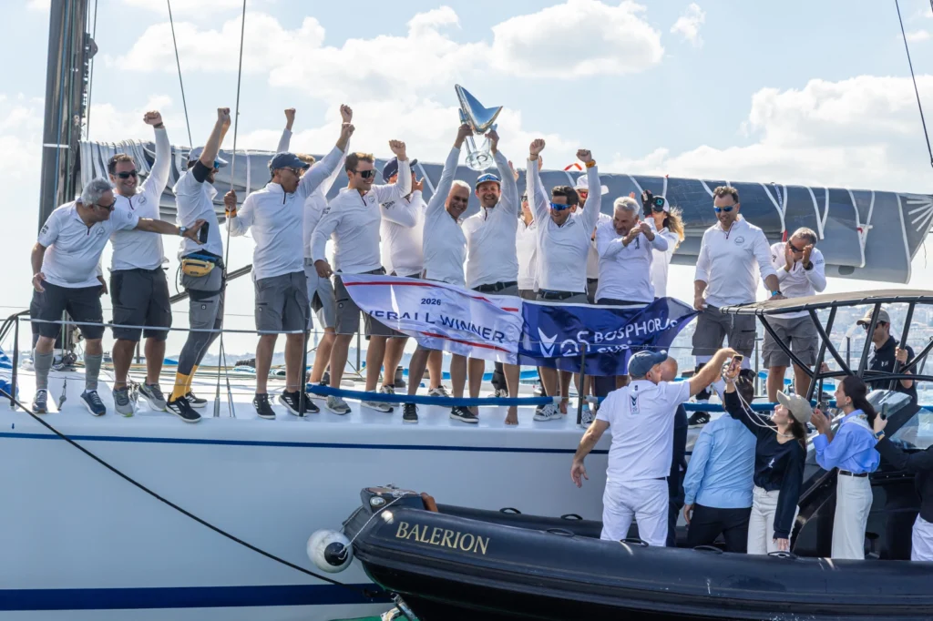 Orient Express VI, Bosphorus Cup’ta Kupayı Kaldırdı
