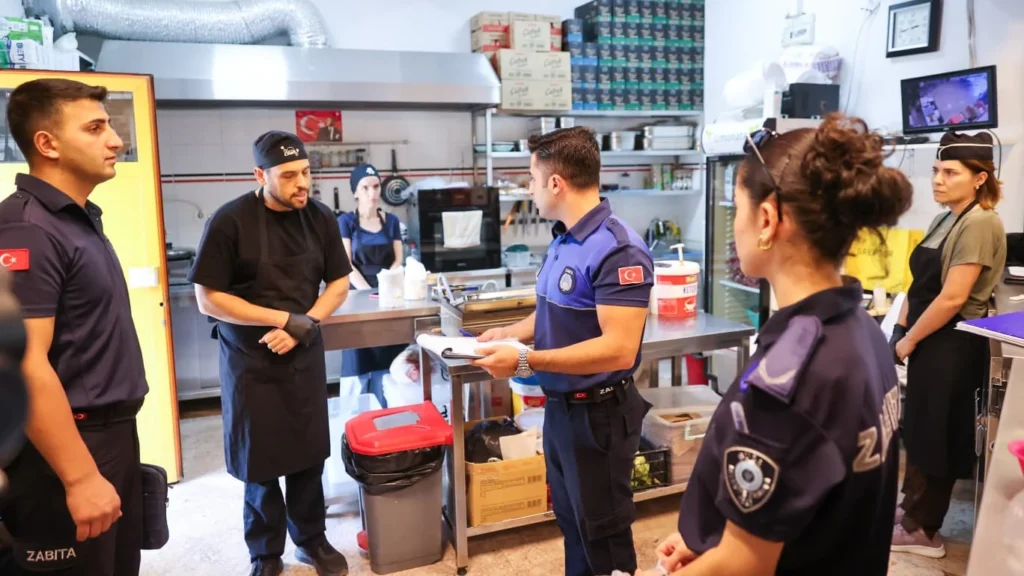 Buca’da okul kantinlerine sıkı denetim
