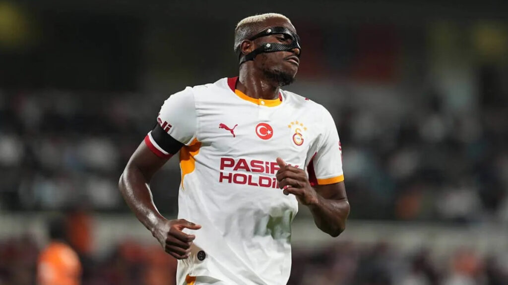 Victor Osimhen'in Sahalara Döneceği Tarih Belli Oldu