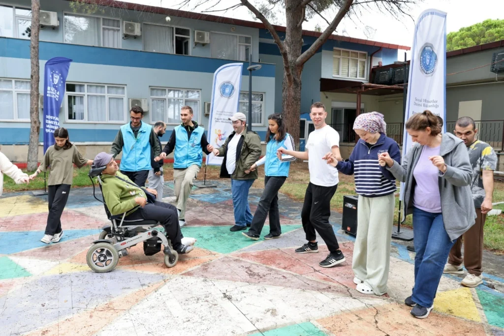 Bursa’da özel gereksinimli çocuk ve gençler için kamp