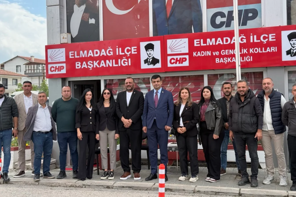 Deniz Demir Elmadağ’da birlik mesajı verdi, başkan istifa etti