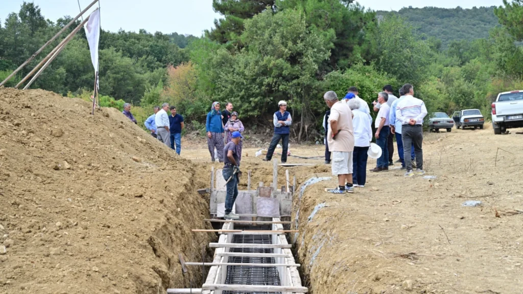 Manisa Gördes Kıranköy’e 28 bin m³ kapasiteli gölet yapımı başladı