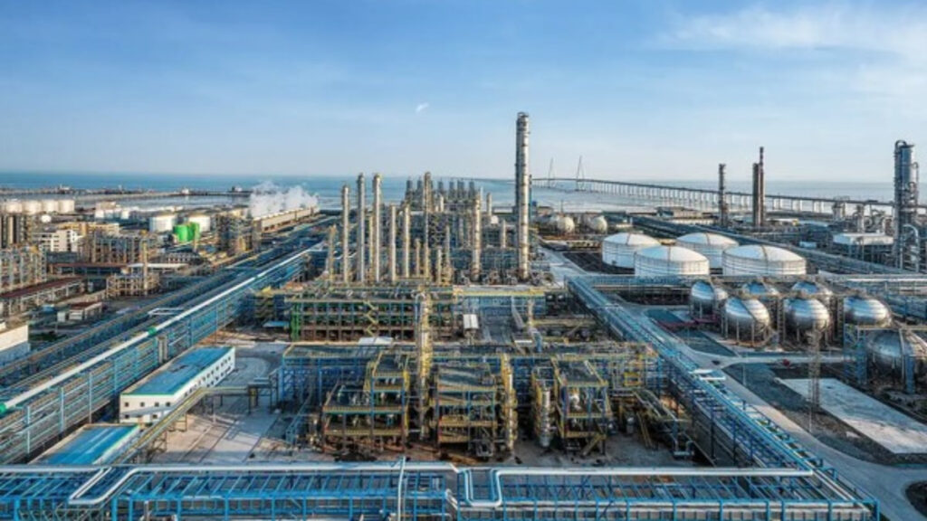 Fransa, Yanbu enerji tesisini korumak için asker ve radar gönderecek
