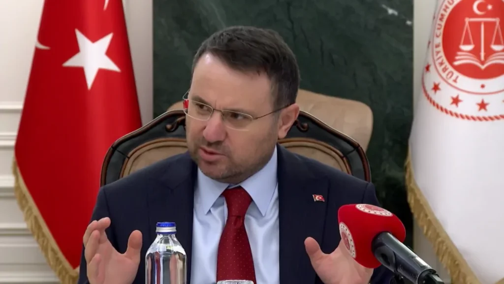Adalet Bakanı Gürlek: Fon soruşturmasında 76 şüpheliye işlem