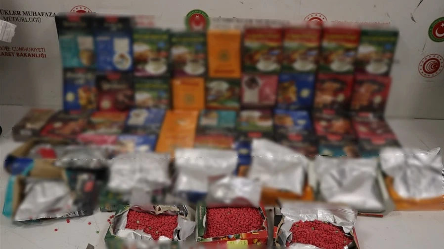İstanbul Havalimanı'nda 20,26 kg metamfetamin ele geçirildi