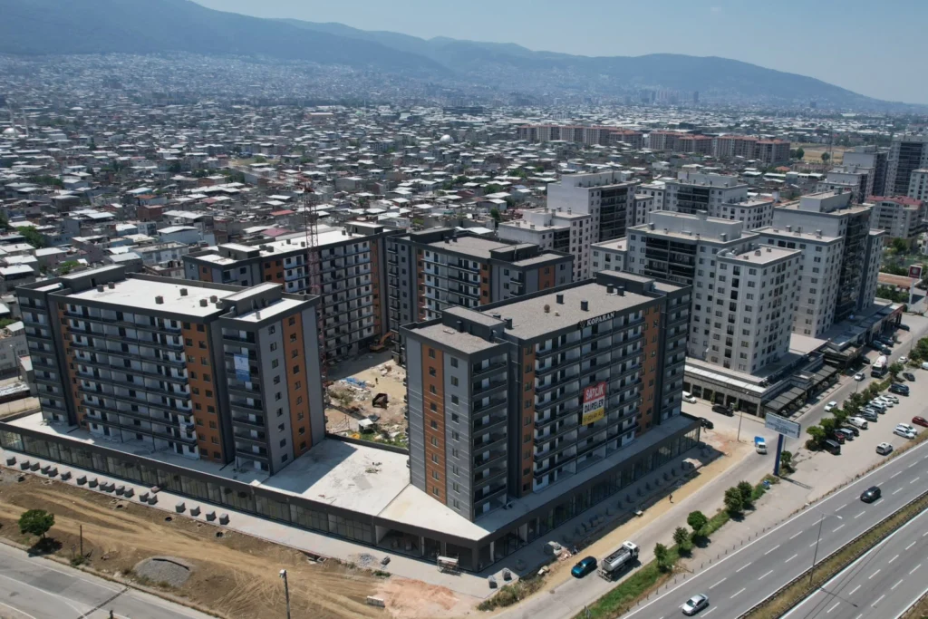 Yıldırım’da yatırımlar hız kesmiyor: İlçenin dört bir yanı dönüşüyor