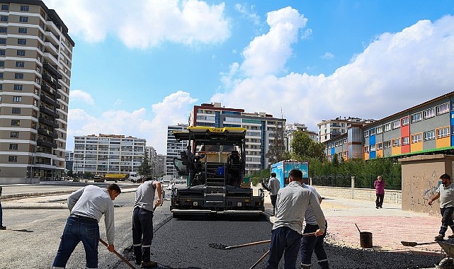 Selçuklu Belediyesi asfalt çalışmasında 2 bin 400 ton serimi
