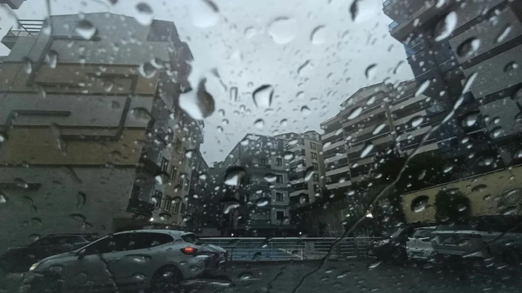 Meteoroloji: Hava sıcaklıkları düşecek, birçok bölgede kuvvetli yağış