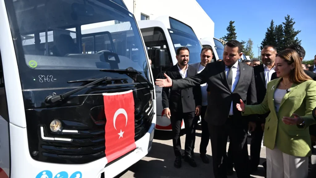 Antalya Büyükşehir 1,78 milyar TL ile araç filosunu yeniledi