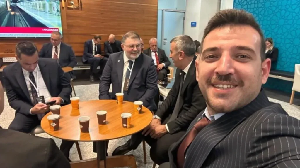 Onur Emrah Yıldız Ankara'da: AK Parti toplantısında görüntülendi
