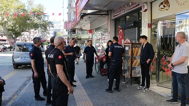 Edremit’te kaldırım işgallerine zabıtadan denetim