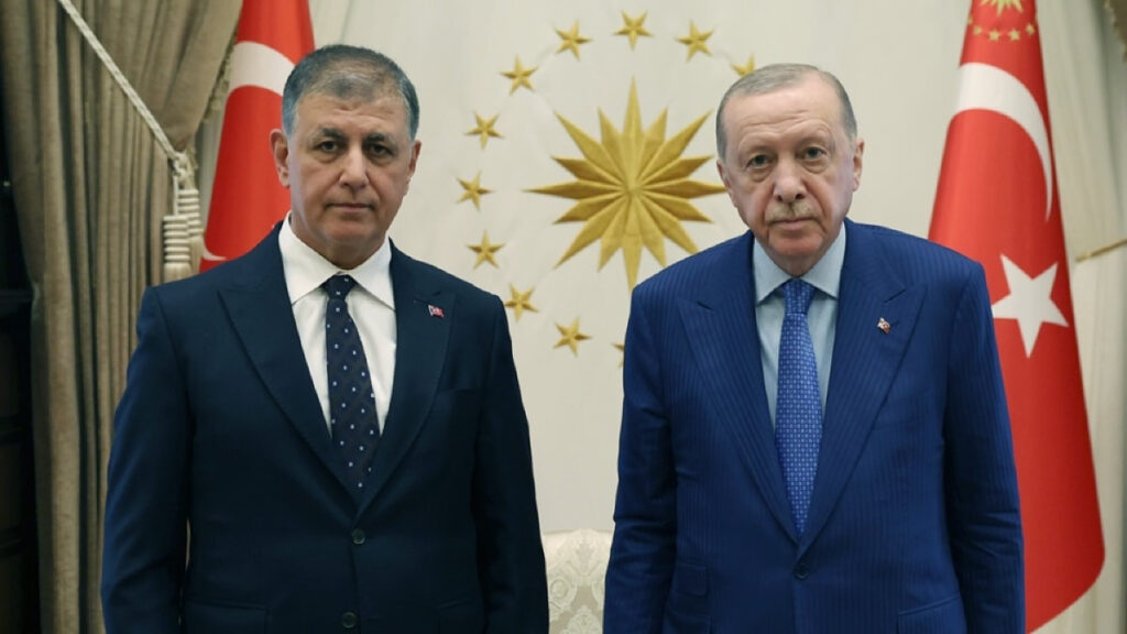 Cumhurbaşkanı Erdoğan, İzmir Büyükşehir Belediye Başkanı Cemil Tugay'ı kabul etti