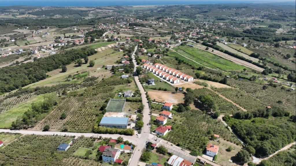 Kandıra Karaağaç’ta yol konforu artırılıyor