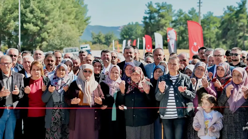 Gülbağlık yolu ulaşıma açıldı, Kale'de çalışmalar tamamlandı