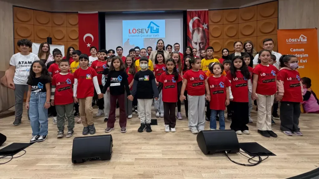 LÖSEV Canım Kardeşim Ders Evi Bursa'da 2026-2027 dönemine başladı