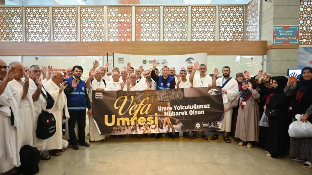 Konya'da Vefa Umresi Projesi üçüncü kafilesi dualarla uğurlandı