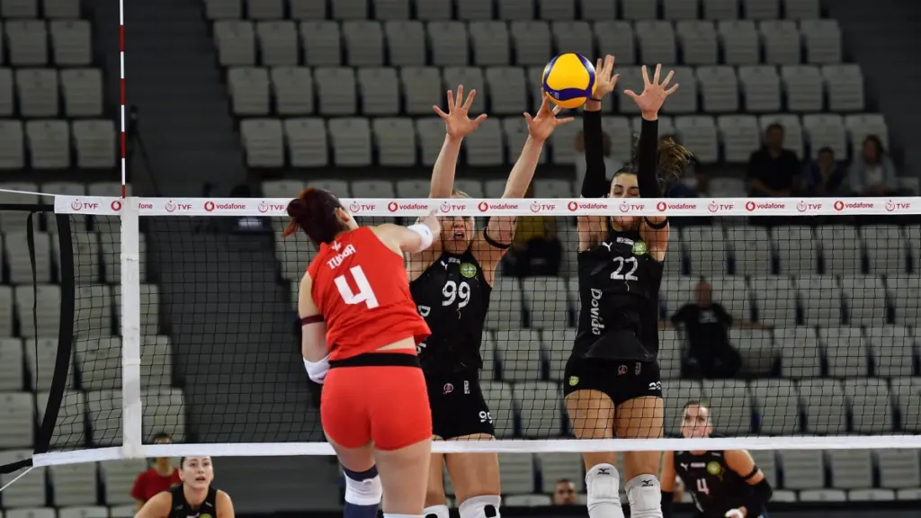 Manisa Büyükşehir, Sultanlar Ligi 2. haftada Kuzeyboru'yu 3-1 yendi