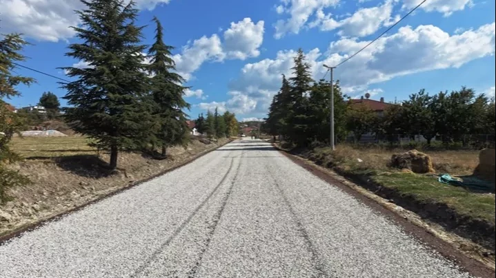 Denizli'de Baklan Boğaziçi Mahallesi'nde 3,5 km yol hizmete açıldı