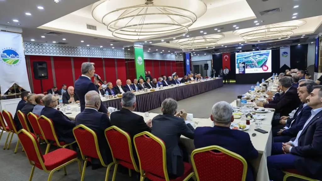 Katlı Pazar kentsel dönüşüme giriyor: Raylar yer altına alınacak