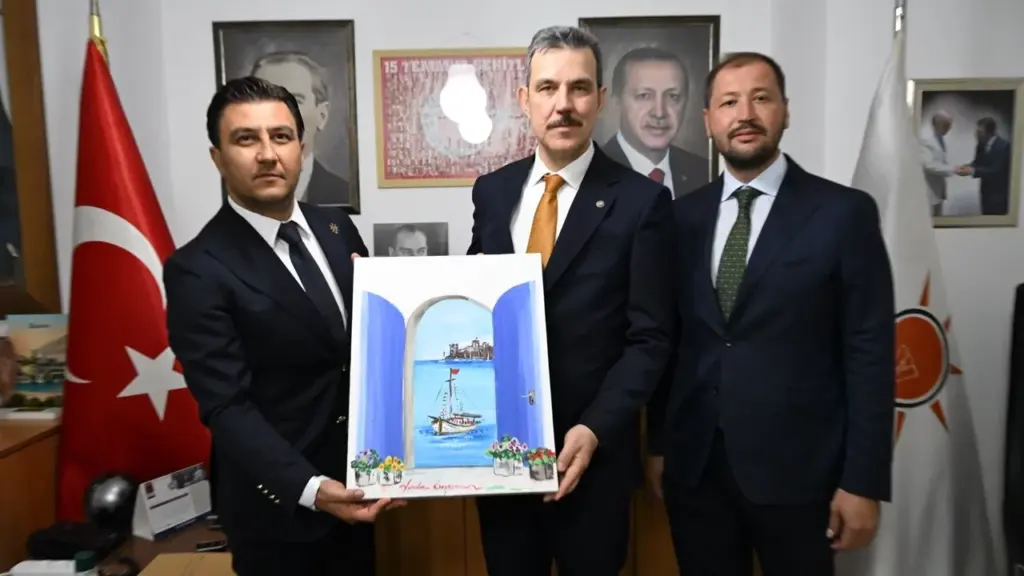 AK Parti Bodrum'da Mustafa Esgin: Teşkilata tam not