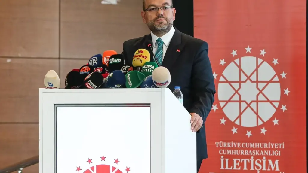 Bursa'da 'İletişim Yüzyılı' eğitimi: Dezenformasyonla mücadele