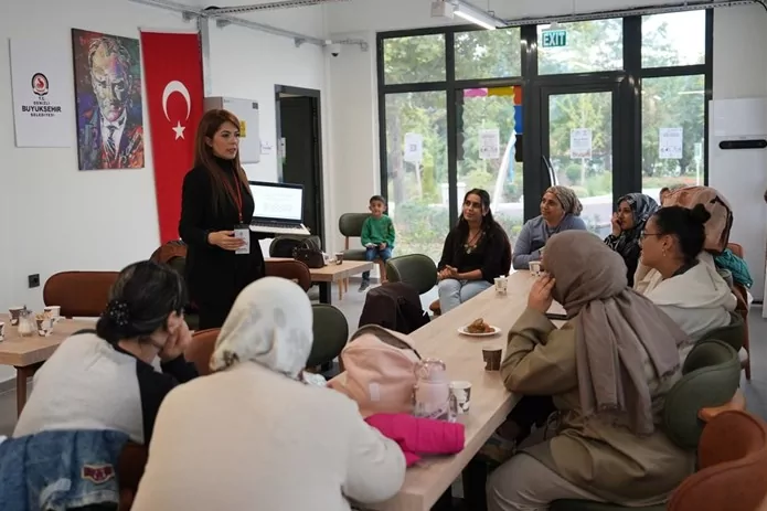 Denizli'de kadınlara yönelik sağlık ve şiddetle mücadele eğitimi başlatıldı