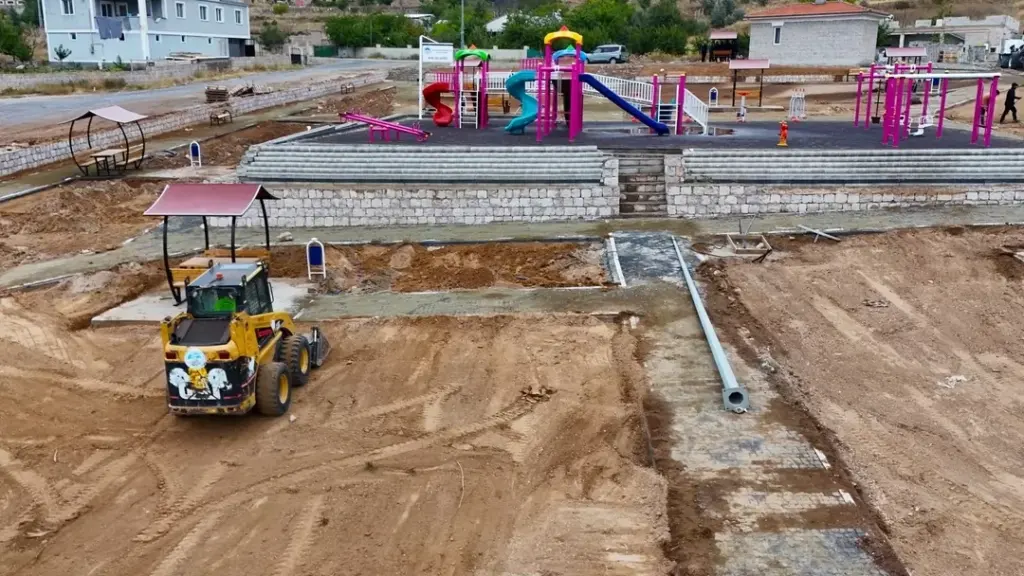 Kayseri Büyükşehir’den Çatakdere'ye 1.354 m² sosyal yaşam alanı