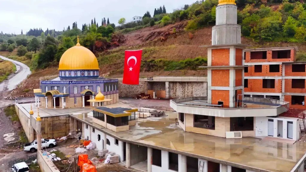 Karamürsel Aksa Camii Kocaeli Büyükşehir desteğiyle tamamlanıyor