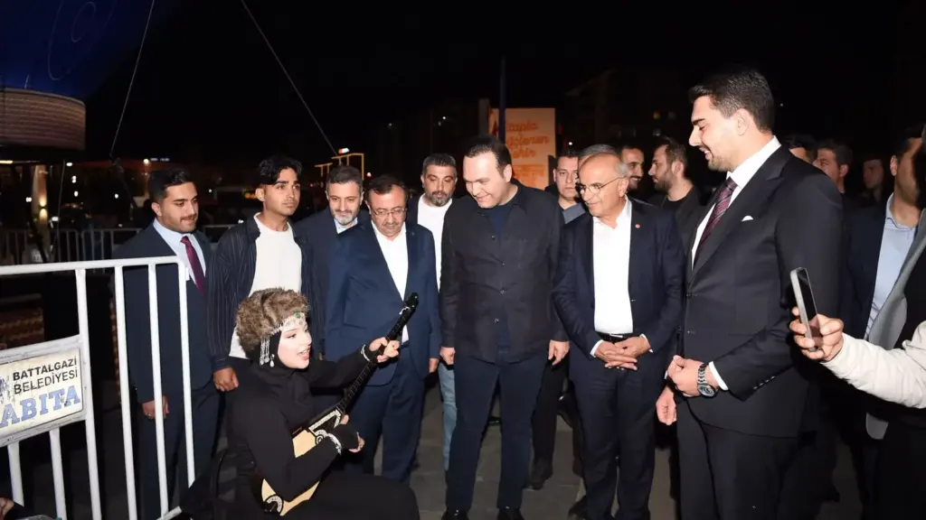Malatya'da Başkan Sami Er: Gençlere öncelikli yatırım vurgusu