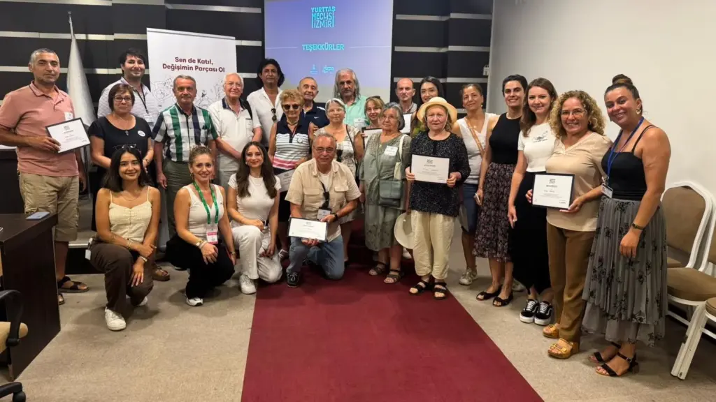İzmir'de 30 ilçenin katılımıyla Yurttaş Meclisi oluşturuluyor