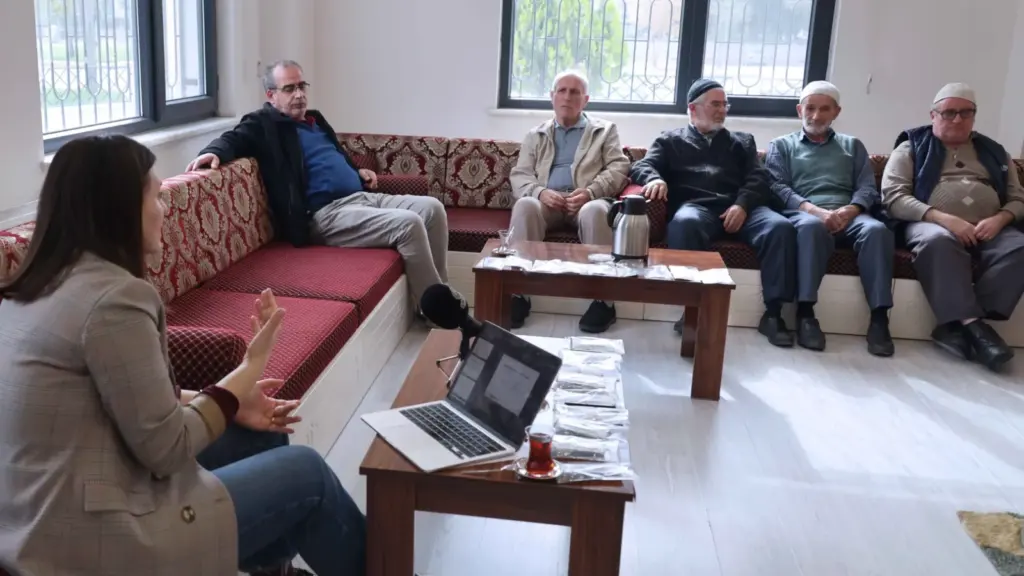 Karatay'da teknoloji bağımlılığı semineri: bilinçlendirme çalışması