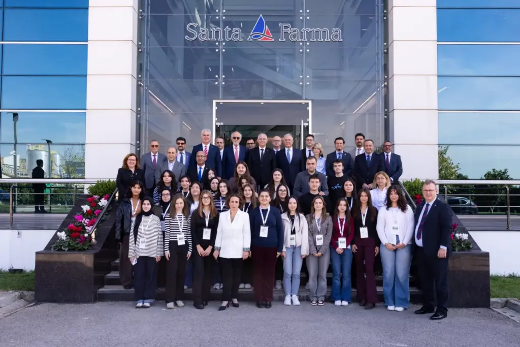 Türkiye'nin ilk İlaç Üretim Teknolojisi Önlisans Programı başladı