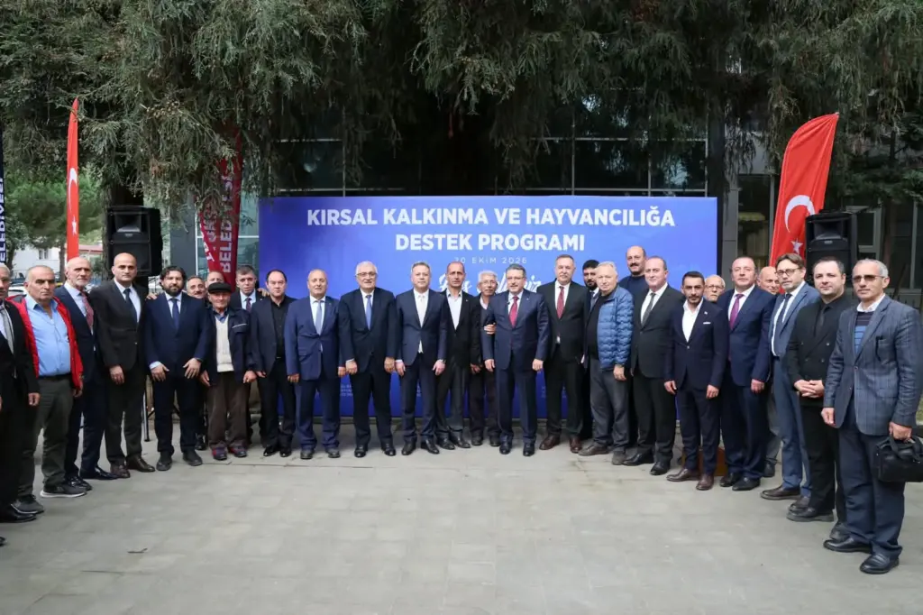 Trabzon'da 36 üreticiye yüzde 90 hibe ile 180 Karayaka koyunu