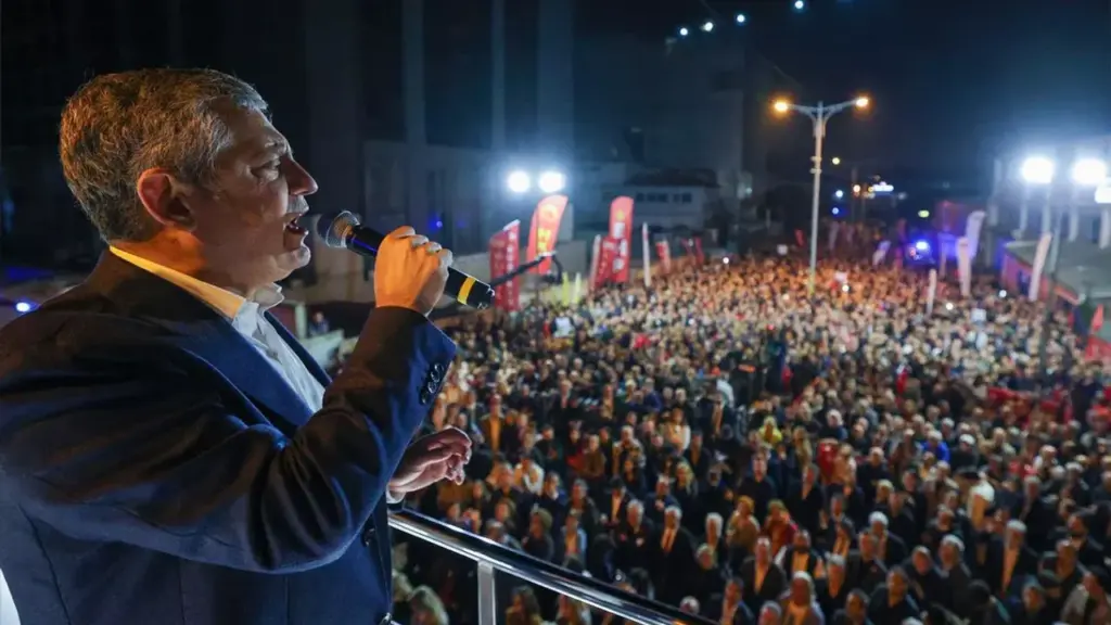 Özgür Özel'den meydan çağrısı: Muhalefet ve halka eylem çağrısı