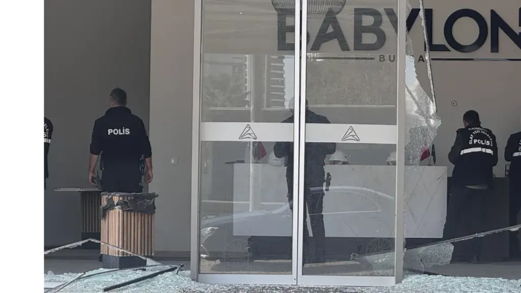 Bursa Nilüfer'de Atış Yapı satış ofisine silahlı saldırı