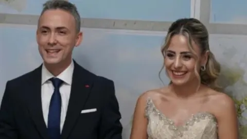 İzmir’de yine kadın cinayeti: Nişanlısı hayatını kaybetti