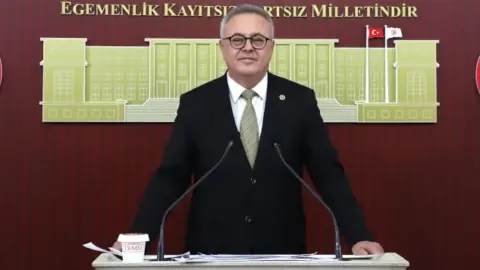 Ankara-İzmir YHT’de Uşak kesimi yüzde 53’te kaldı, vekilden tepki