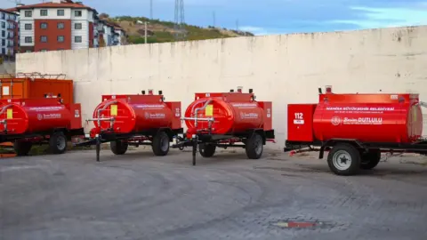 Manisa’da tohum dağıtımı: Demirci’de 342 üreticiye destek