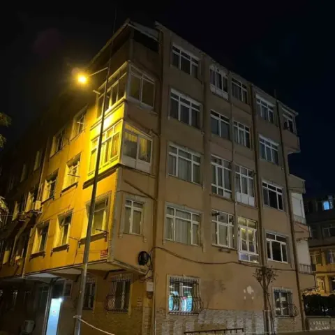 Eyüpsultan’da kolon sesi paniği: Beş katlı bina tahliye edilip mühürlendi